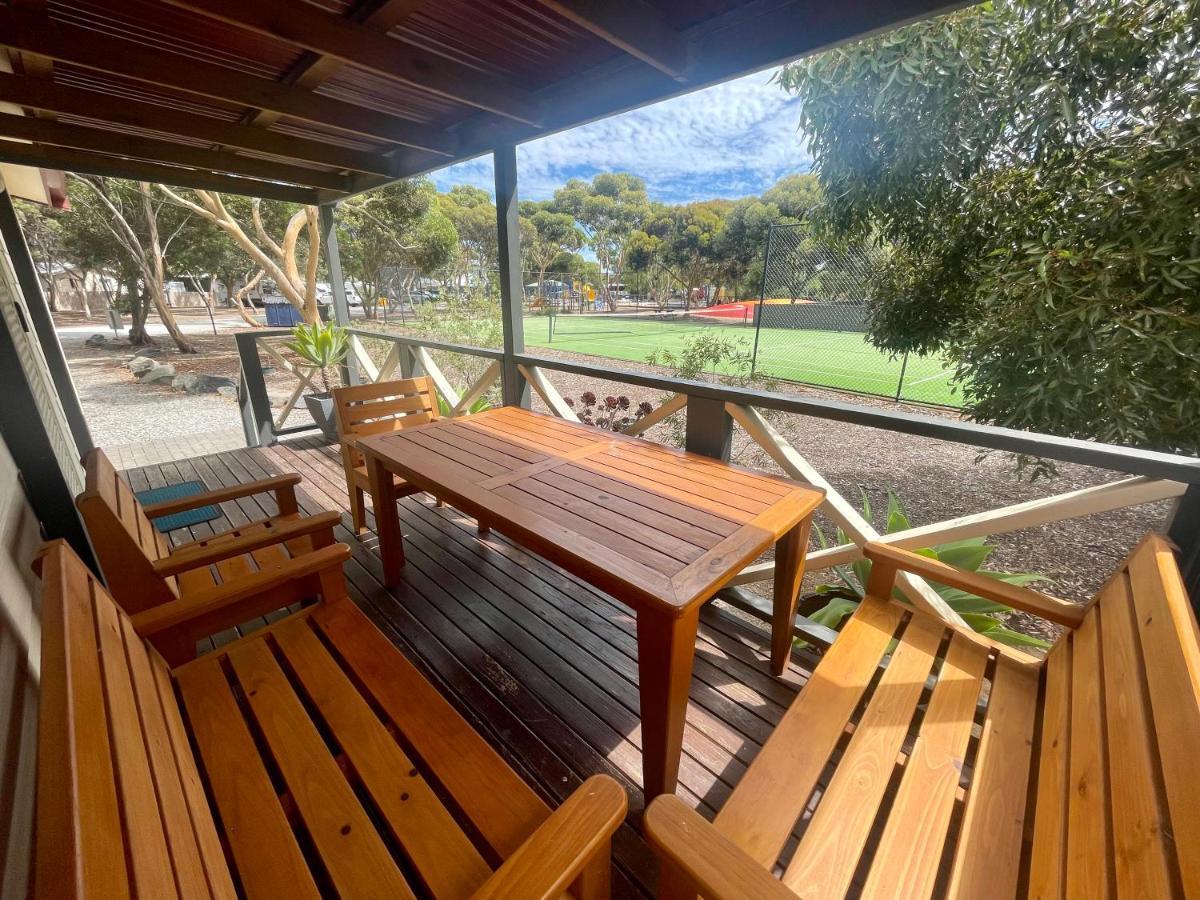 Отель Big4 Port Willunga Tourist Park Олдинга Экстерьер фото