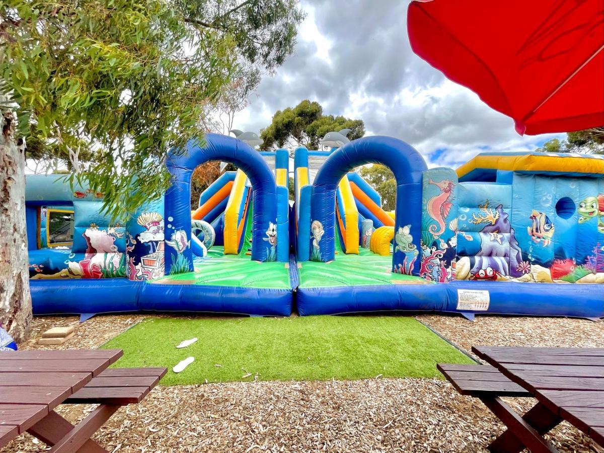 Отель Big4 Port Willunga Tourist Park Олдинга Экстерьер фото