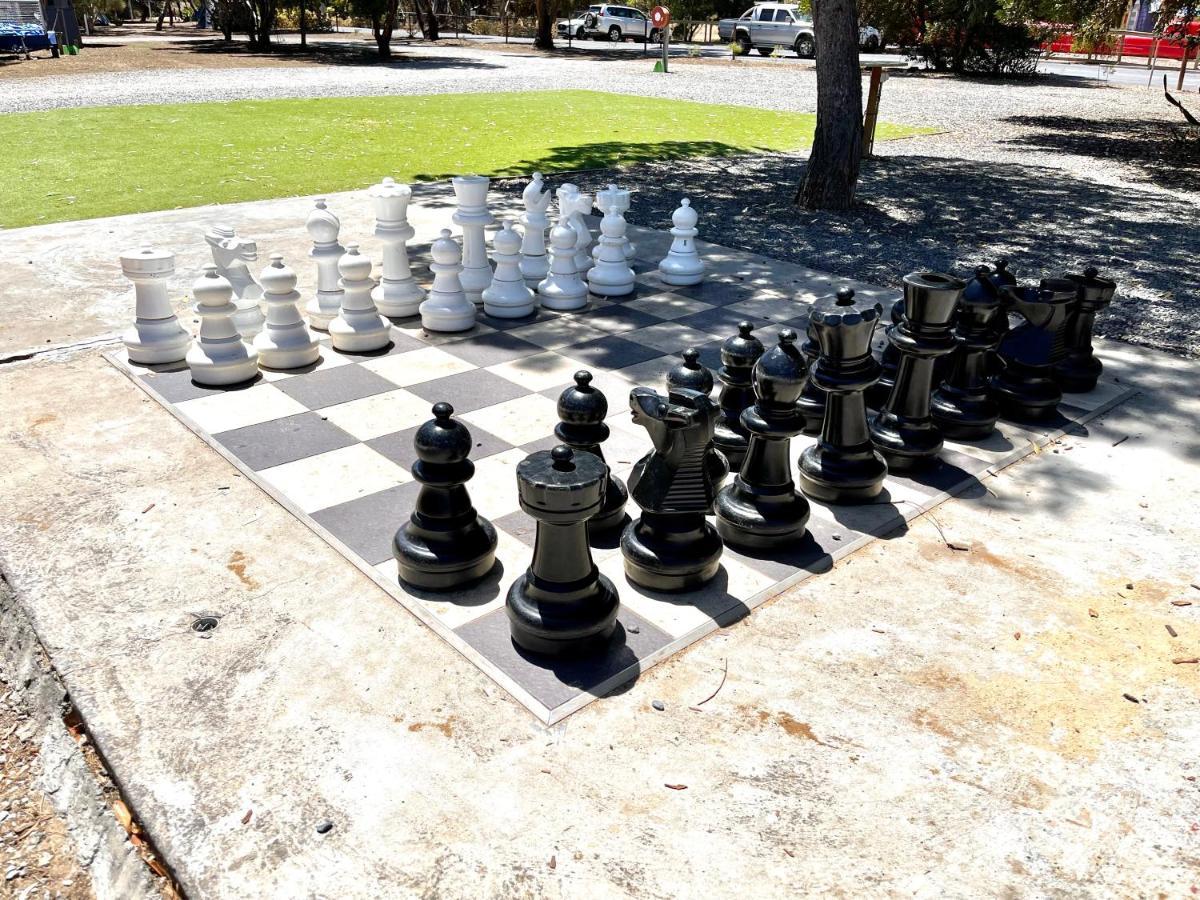 Отель Big4 Port Willunga Tourist Park Олдинга Экстерьер фото