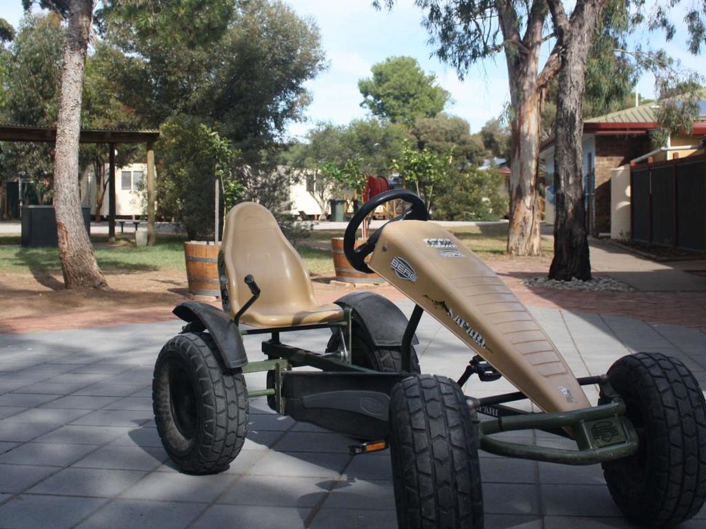 Отель Big4 Port Willunga Tourist Park Олдинга Экстерьер фото